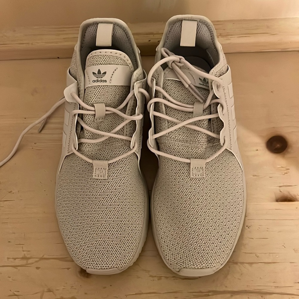 Adidas Sneakers